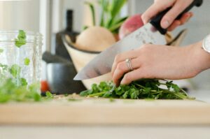 Minimalistisch koken draait niet om sobere maaltijden