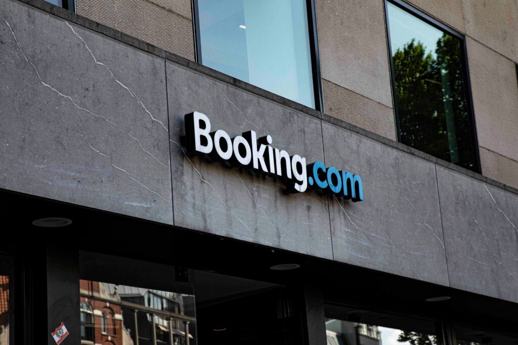 Consumenten starten een massaclaim tegen Booking.com.