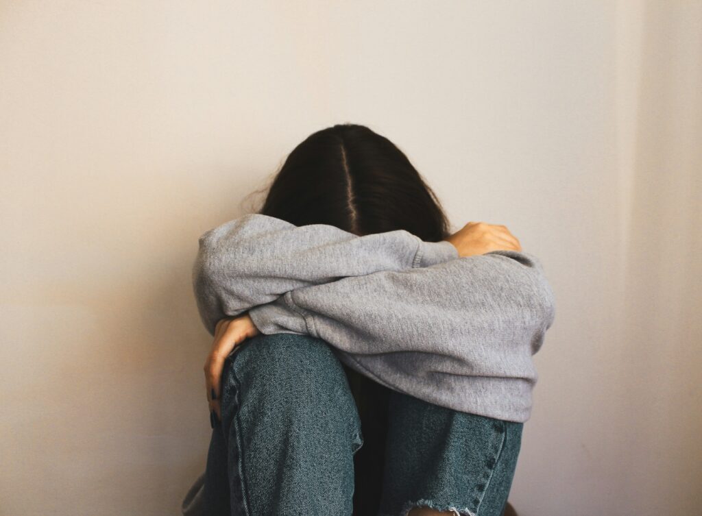 Wat is NPAS en hoe ondersteunt het mensen met schulden?